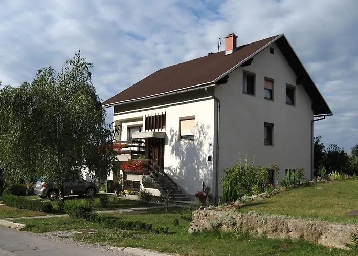 Διαμέρισμα With A Parking Space Delnice, Gorski Kotar - 15589 Delnice